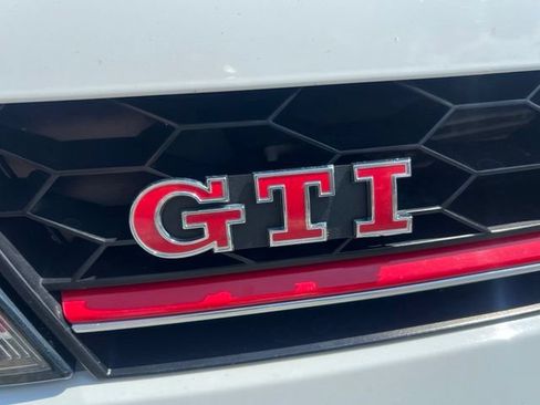Used 2016 Volkswagen GTI Autobahn w/ Lighting Package (SEL) FWD image 5