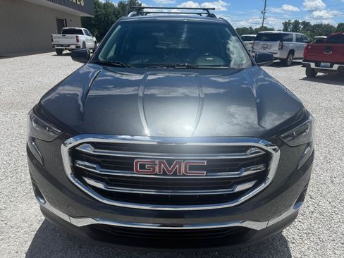 Used 2018 GMC Terrain SLT w/ Preferred Package FWD image 2