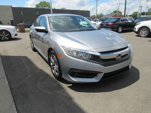 Used 2017 Honda Civic LX image 4