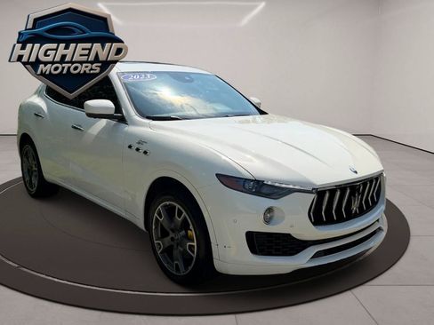 Used 2023 Maserati Levante GT AWD/4WD image 8