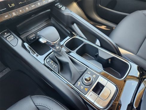 New 2025 Kia Telluride S image 15
