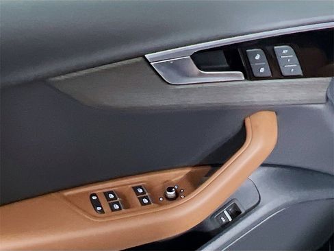 Used 2023 Audi A4 2.0T Premium w/ Convenience Package image 19