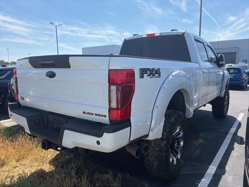 Used 2022 Ford F250 Lariat w/ Black Appearance Package AWD/4WD image 3