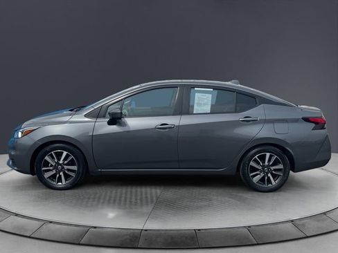 Used 2021 Nissan Versa SV FWD image 2