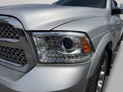 Used 2017 RAM 1500 Laramie w/ Convenience Group AWD/4WD image 9