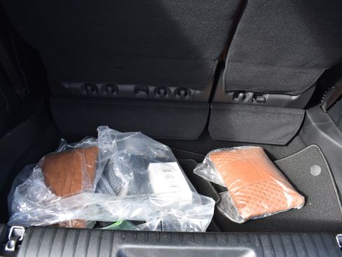 Used 2024 Chrysler Pacifica Pinnacle image 41