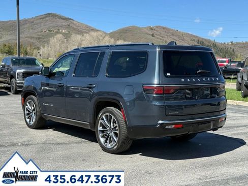 Used 2023 Jeep Wagoneer Series III w/ Premium Group I AWD/4WD image 3