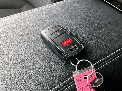 Used 2025 Toyota Land Cruiser 1958 image 13