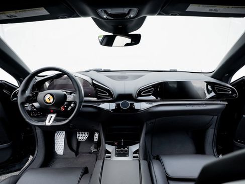 Used 2023 Ferrari Purosangue AWD/4WD image 10