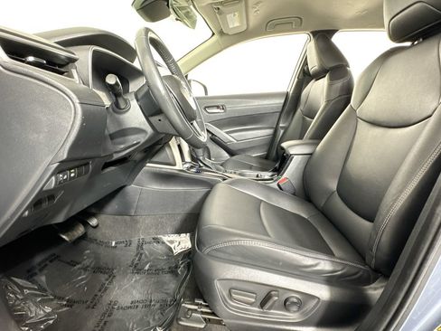 Used 2024 Toyota Corolla Cross XLE AWD/4WD image 10