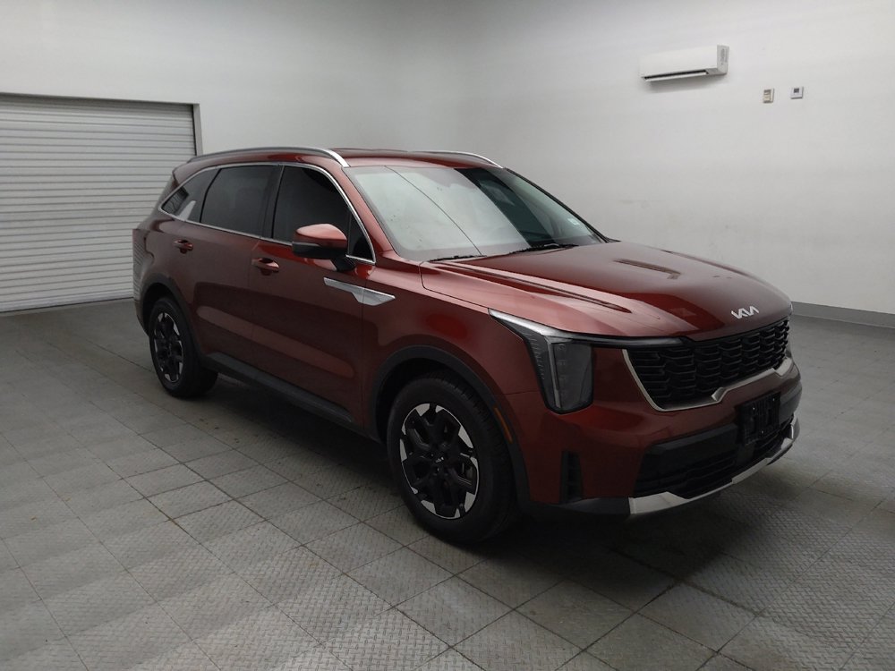 Used 2024 Kia Sorento S FWD image 13