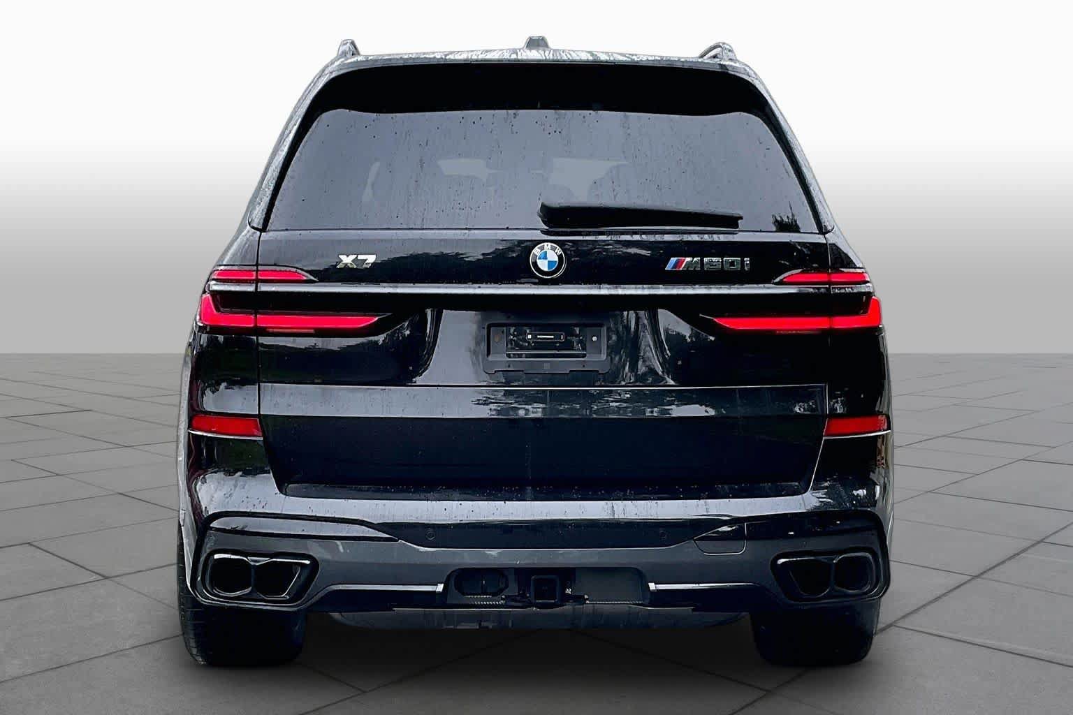 Used 2024 BMW X7 M60i w/ Executive Package AWD/4WD image 4