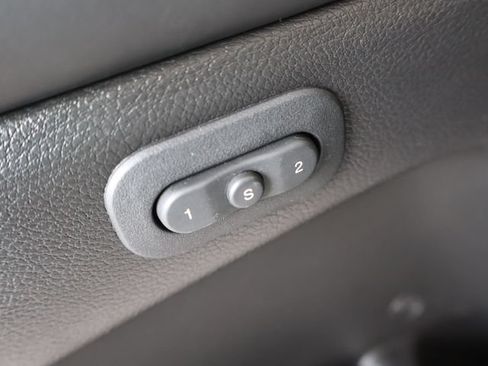 Used 2020 Jeep Grand Cherokee High Altitude AWD/4WD image 19