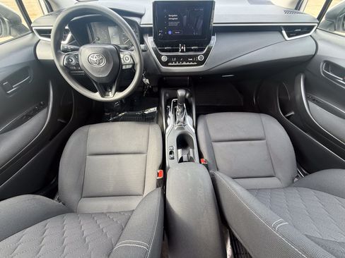 Used 2024 Toyota Corolla LE FWD image 11