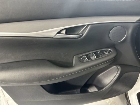 Used 2019 INFINITI QX50 Pure AWD/4WD image 19