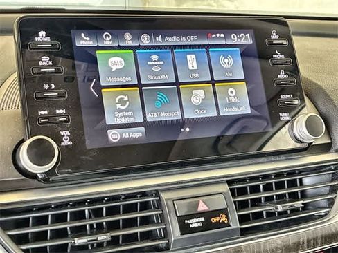 Used 2021 Honda Accord Touring image 31