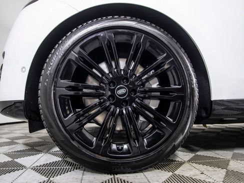 Used 2024 Land Rover Range Rover SE AWD/4WD image 37