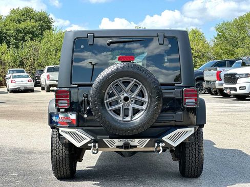 Used 2017 Jeep Wrangler Unlimited Sport w/ Quick Order Package 24S AWD/4WD image 14
