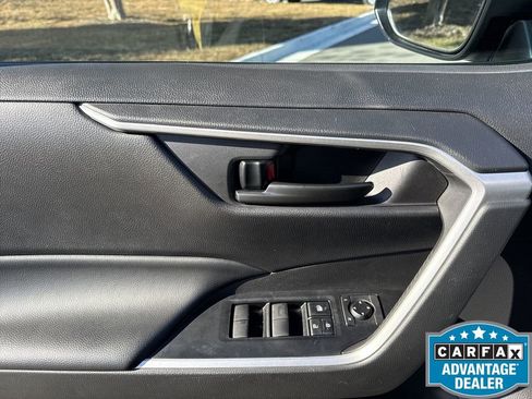 Used 2023 Toyota RAV4 LE image 13