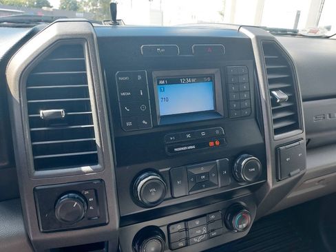 Used 2020 Ford F250 XL w/ Power Equipment Group AWD/4WD image 11