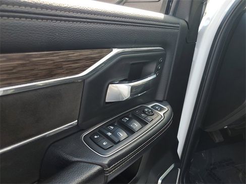 Used 2019 RAM 2500 Laramie image 14