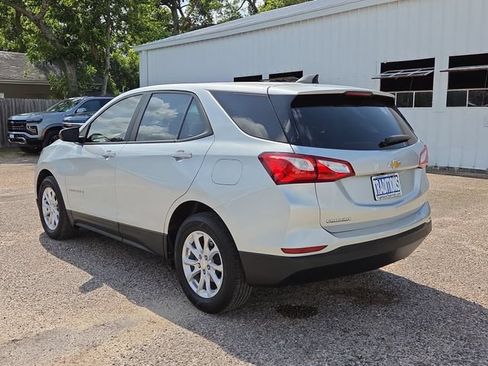 Used 2021 Chevrolet Equinox LS w/ LS Convenience Package FWD image 47