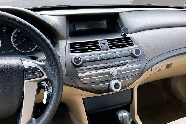 Used 2010 Honda Accord LX image 9