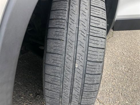 Used 2019 Chevrolet Trax LS FWD image 15