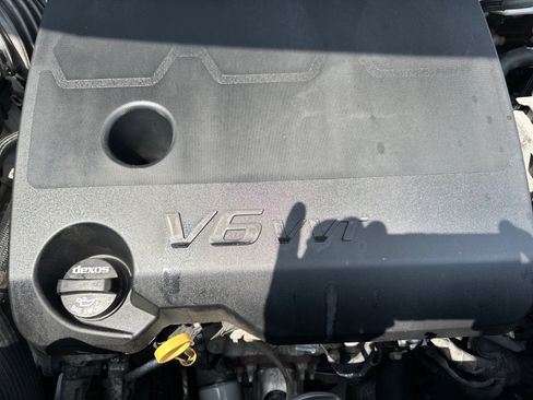 Used 2020 Chevrolet Traverse LT AWD/4WD image 14