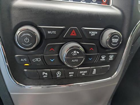Used 2018 Jeep Grand Cherokee Laredo AWD/4WD image 32
