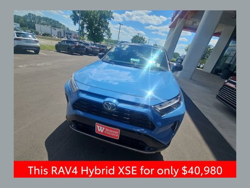 Used 2024 Toyota RAV4 XSE AWD/4WD image 1