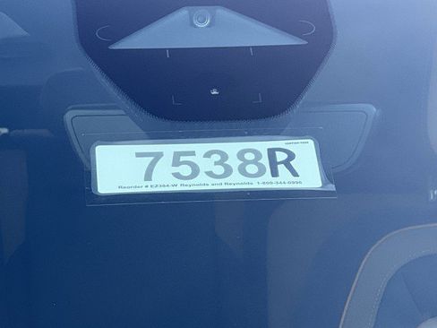 Used 2025 Chevrolet Equinox ACTIV w/ Safety and Technology Package image 34