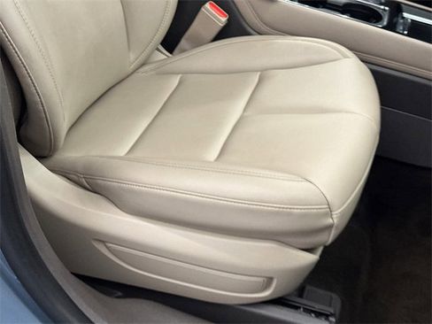 Used 2023 Lincoln Corsair AWD image 12