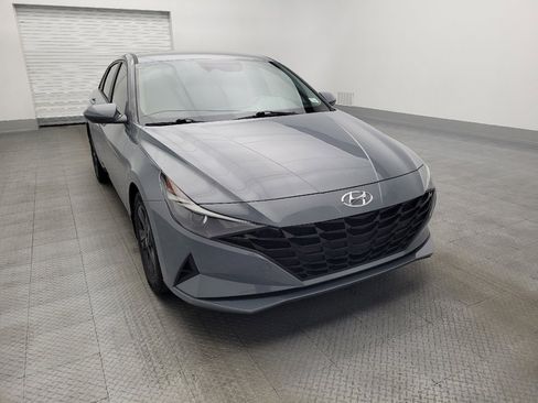 Used 2021 Hyundai Elantra SEL w/ Cargo Package image 14