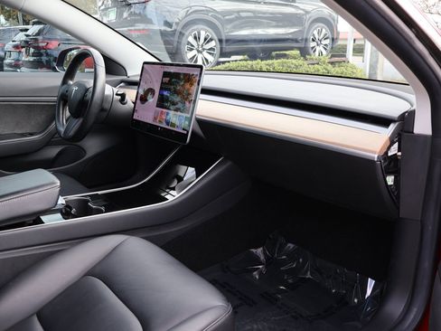 Used 2018 Tesla Model 3 Long Range image 27