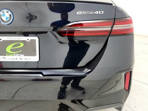Used 2024 BMW i5 eDrive40i w/ M Sport Package RWD image 28