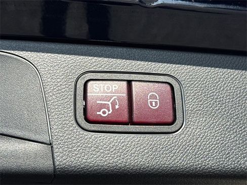 Used 2022 Mercedes-Benz GLC 300 GLC 300 image 19