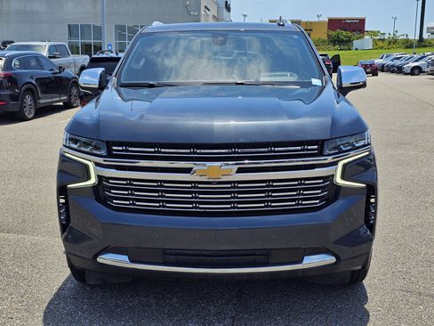Used 2021 Chevrolet Tahoe Premier w/ Premium Package AWD/4WD image 2