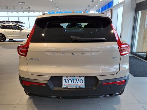 New 2026 Volvo XC40 B4 Plus w/ Protection Package Premier image 7