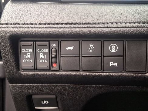 Used 2024 Honda Odyssey Touring image 24