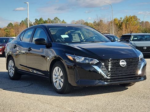 New 2025 Nissan Sentra S image 2