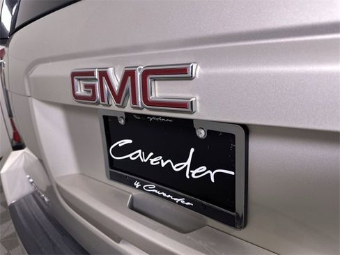 Used 2015 GMC Yukon SLT image 32