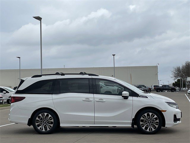 New 2027 Honda Odyssey Elite image 3