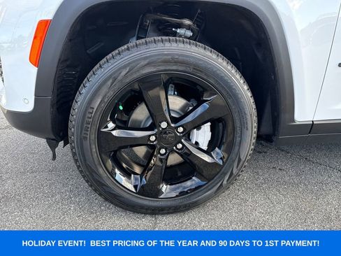 New 2025 Jeep Grand Cherokee Limited w/ Luxury Tech Group II image 20