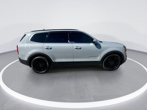 Used 2022 Kia Telluride EX w/ EX Premium Package image 9