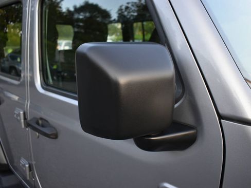 Used 2018 Jeep Wrangler Unlimited Sport AWD/4WD image 36