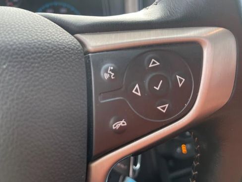 Used 2022 GMC Canyon Denali image 10