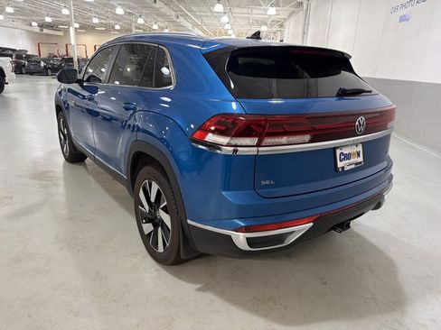 Used 2025 Volkswagen Atlas Cross Sport SEL AWD/4WD image 6