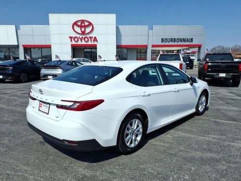 Certified 2025 Toyota Camry LE image 3