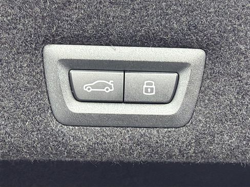 New 2026 BMW i7 xDrive60 AWD/4WD image 12